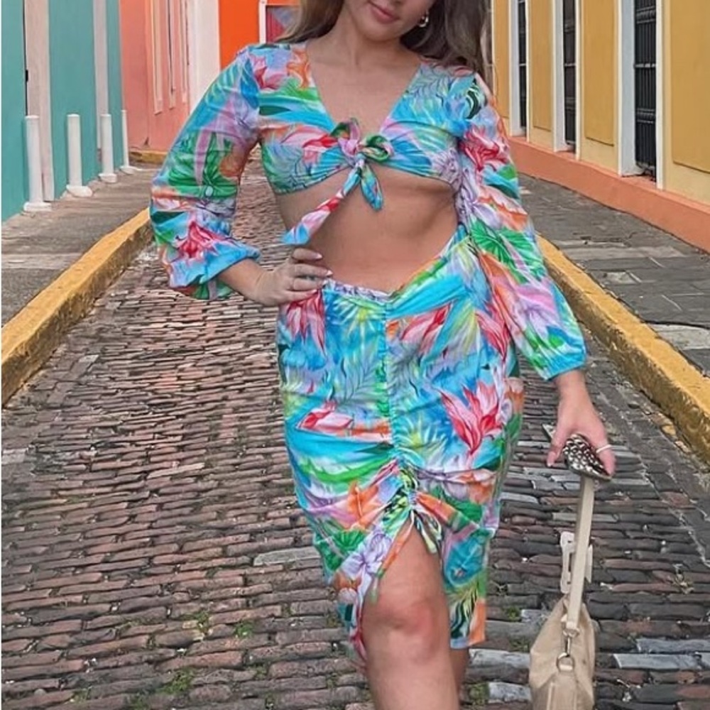 Tropical Two-Piece Set - Picture 2 of 2